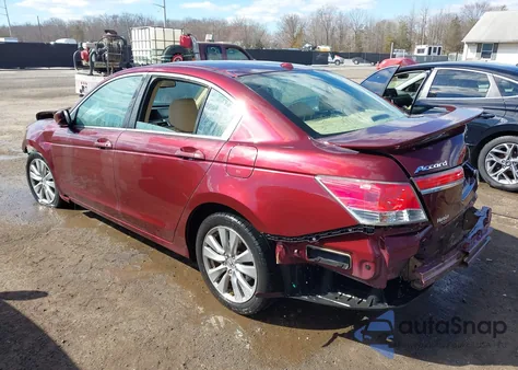 2012 Honda Accord 2.4 Ex-L из США, поврежденный, VIN 1HGCP2F86CA137896